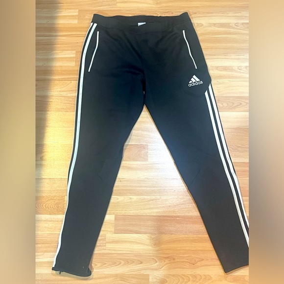 Adidas pants - Picture 2 of 8